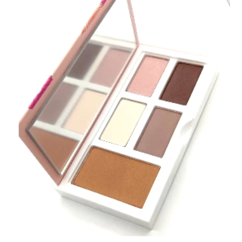 NWT Clinique All about Eye shadow Quad Eye & Cheek Palette Limited Edition 6.9g